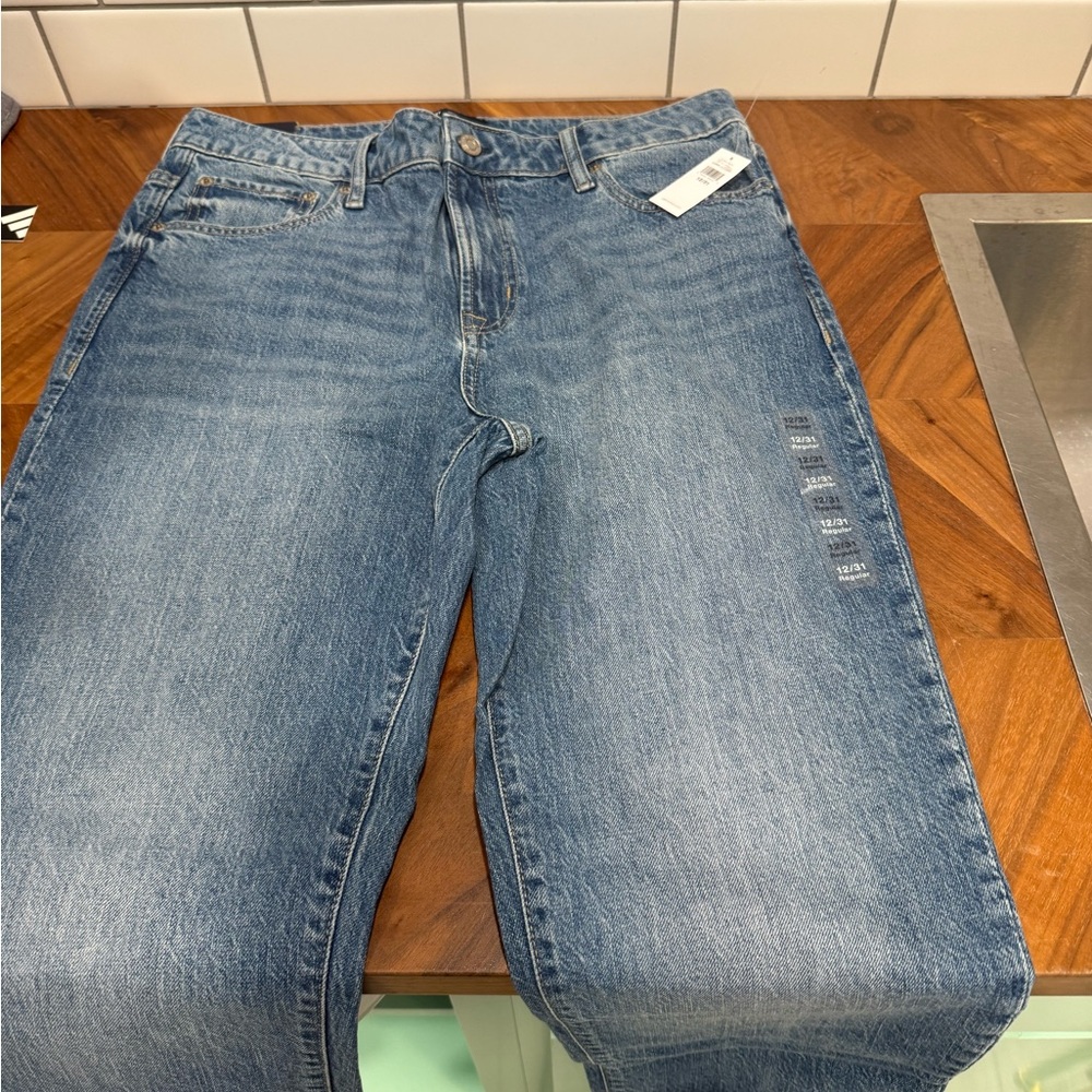 GAP women’s  Straight Blue Jeans